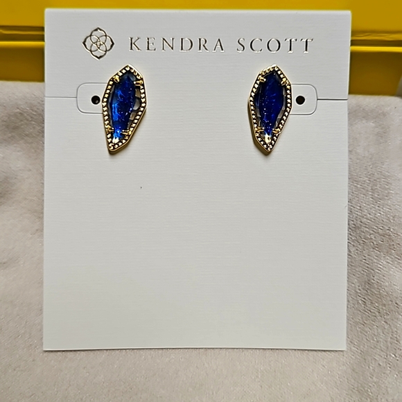 Kendra Scott Jewelry - Kendra Scott Muriel Gold Navy Stud Earrings